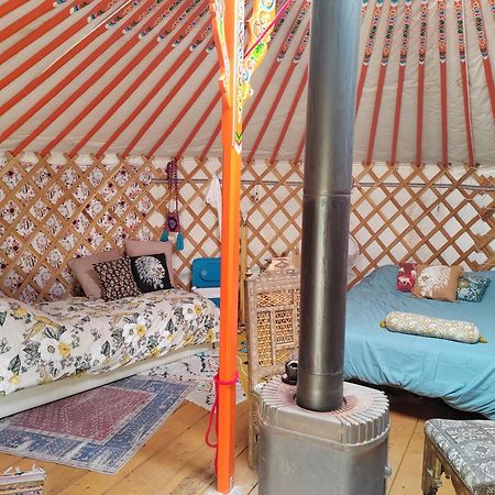 Yourte Nomade Lucéram Extérieur photo